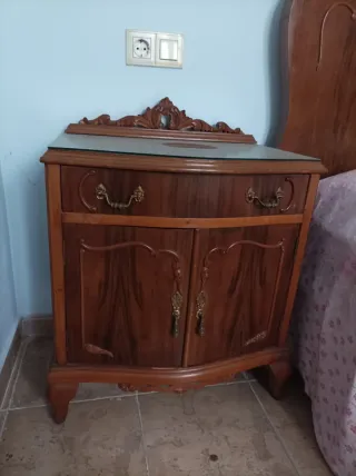 2 Comodini Anni '50 in Legno e Cristallo. P/unità