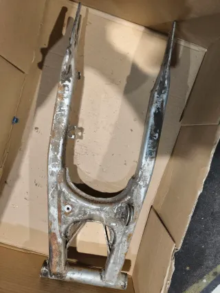 Escora Honda CRM Original