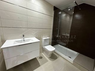 Local comercial en venta en El Carrascal en Leganés