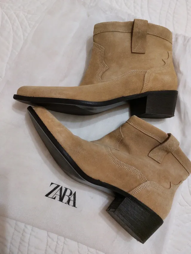 Botines Zara Beige
