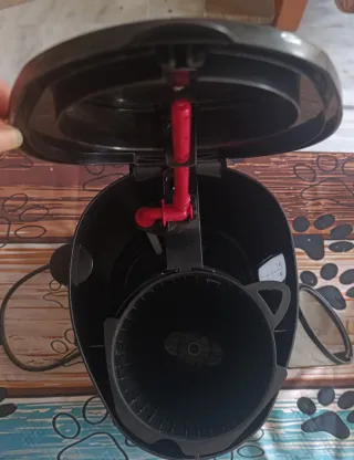 Cafetera Russell Hobbs Negra