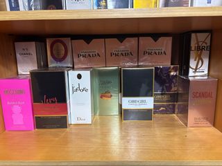 Lote perfumes mujer y hombre