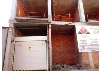 Edificio en venta en Valdepeñas