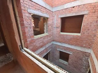 Edificio en venta en Valdepeñas