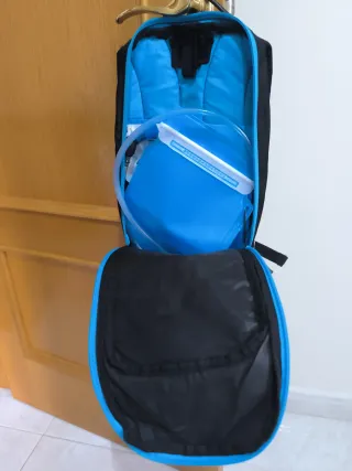 Mochila Ciclismo BTWIN Azul y Negra