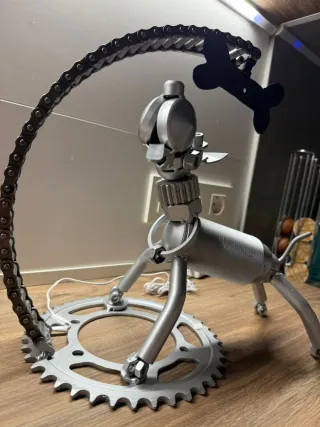 Figura decorativa de metal con luz led