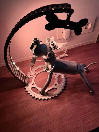 Figura decorativa de metal con luz led