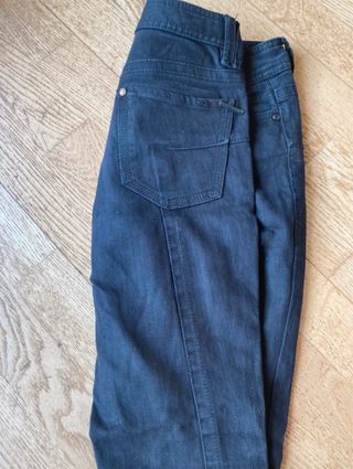 Lote 5 tejanos talla 36