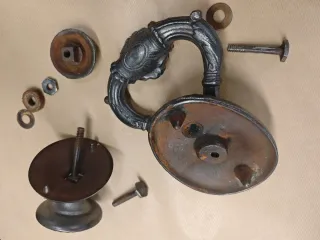 Llamador Aldaba y pomo antiguos hierro fundido