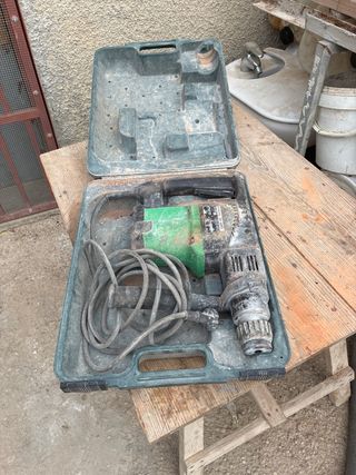 Taladro percutor Hitachi DH30PC