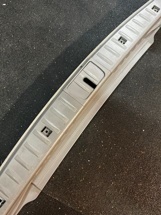 Moldura Cierre Maletero BMW E91