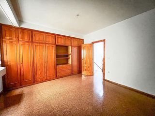 Edificio en venta en Los Ángeles en Alicante