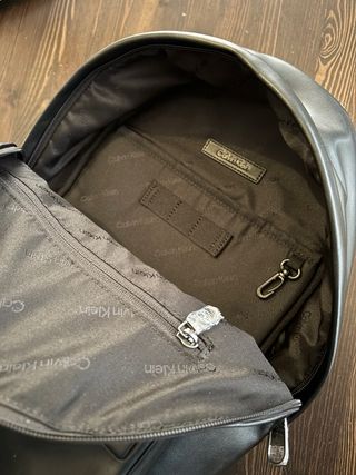 Mochila Calvin Klein Piel Sintética Negra.