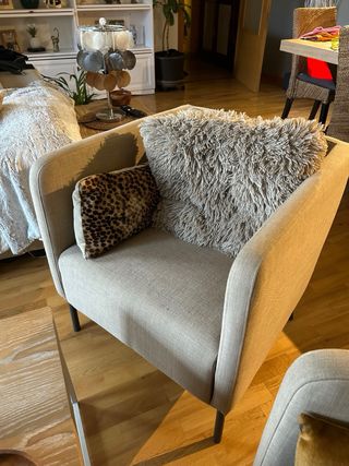 Poltrone in tessuto beige