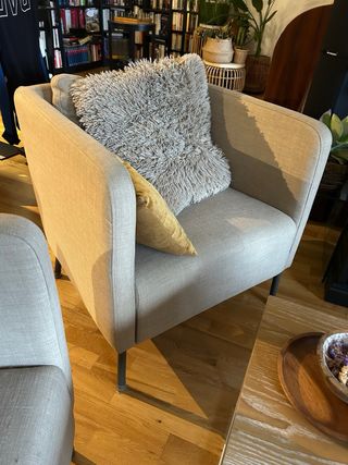 Poltrone in tessuto beige