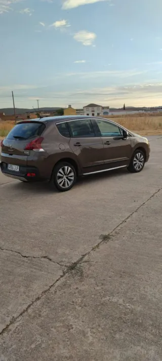 Peugeot 3008 2015