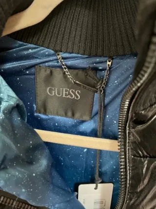 Guess Cazadora Acolchada Negra T. S