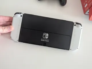 Nintendo Switch OLED Bianca e Nera