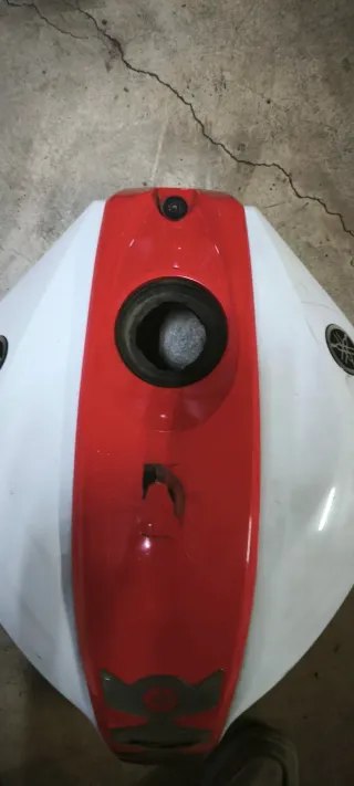 Cubre depósito Yamaha YZf 125