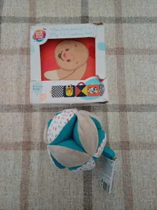 Libro infantil y pelota para bebe
