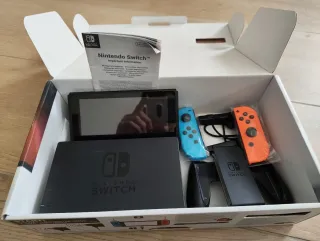 Nintendo Switch Azul y Rojo