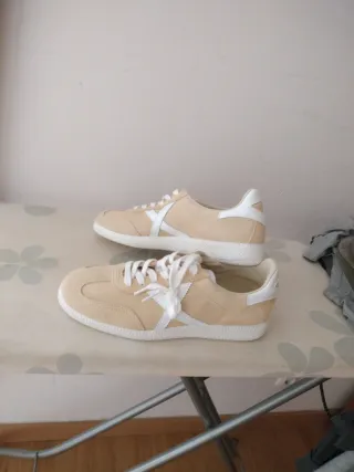 Bambas Munich ante amarillo