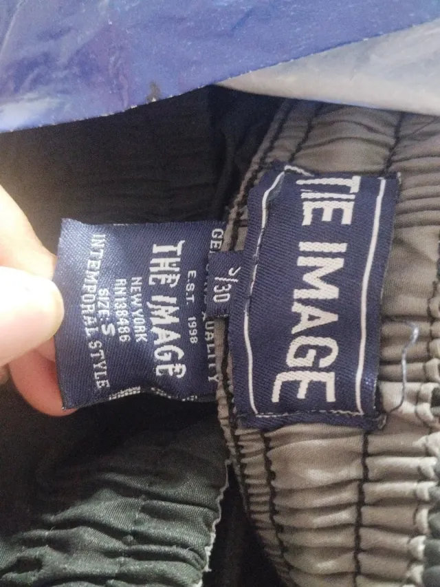 Pantalón corto cargo negro