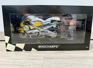 Minichamps Honda NSR500 2001 Rossi 1:12