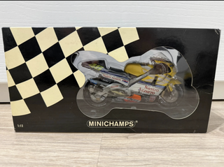 Minichamps Honda NSR500 2001 Rossi 1:12