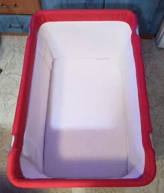 Minicuna Babyhome con ruedas y balancín