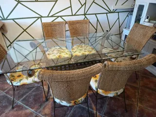 Mesa de comedor y 6 sillas de forja