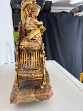 Reloj de sobremesa bronce y cerámica vintage