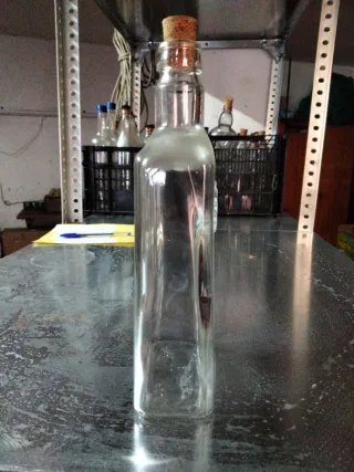 Bottiglie di vetro rettangolari (12 unità)