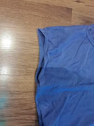 Camiseta Benetton sin mangas larga lila