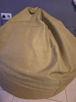 Puff pera tela verde con relleno