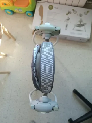 Minicuna + columpio + mantita