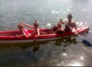 Canoa C2 de fibra roja