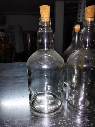 Bottiglie Chivas Regal collo stretto