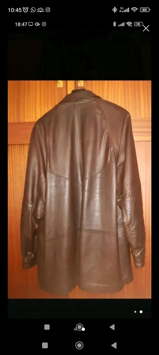 Chaqueta de cuero marrón