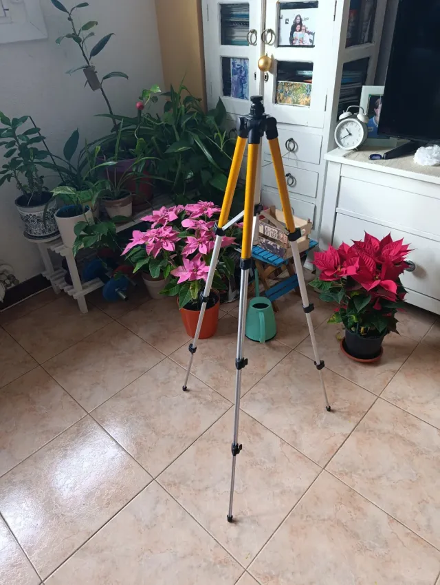 Trípode Cámara Amarillo y Negro nuevo