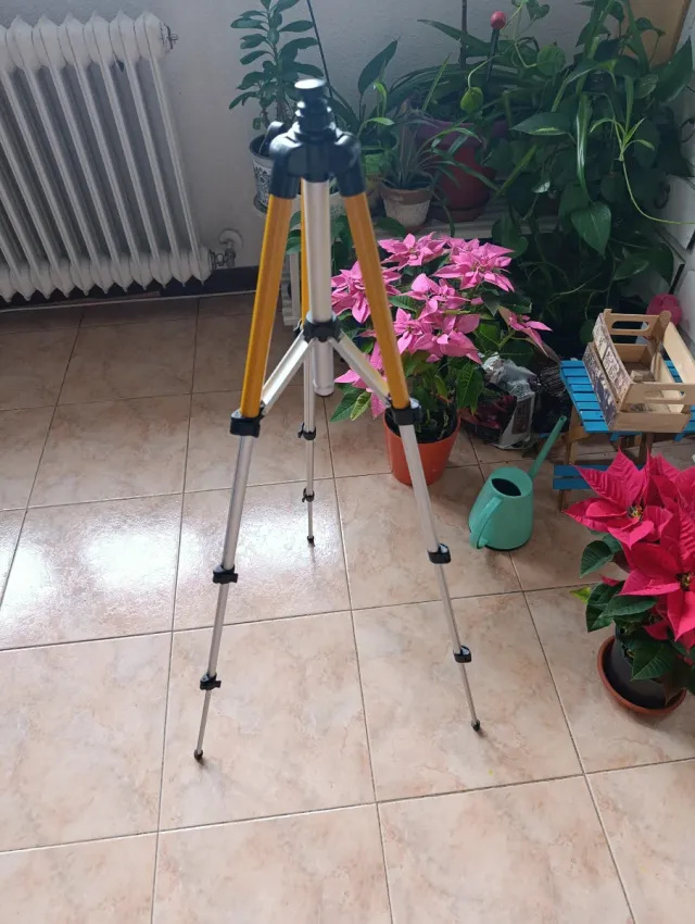 Trípode Cámara Amarillo y Negro nuevo