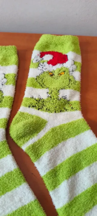 Calcetines Grinch Talla 35-40 elásticos y afelpado