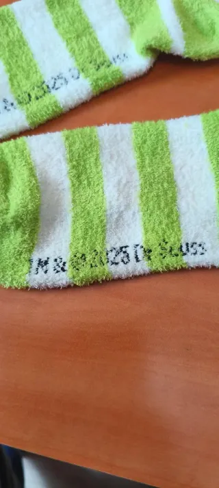 Calcetines Grinch Talla 35-40 elásticos y afelpado