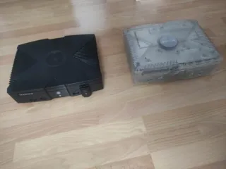 Xbox negra para piesza. Solo queda la negra