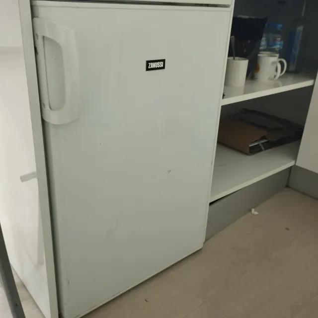 Mueble cocina mostrador bajo esquina frigo vitro