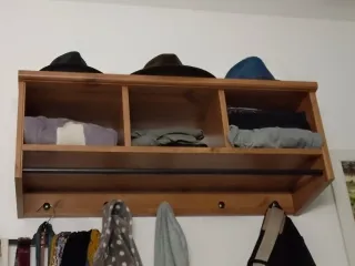 Perchero Taquillero Madera y Metal. Precioso