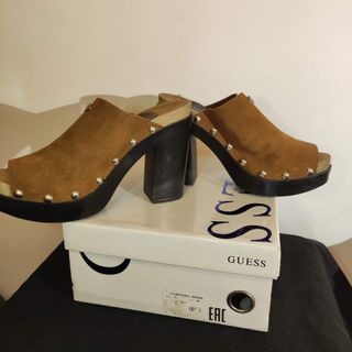 Zuecos Guess Madera Marrones