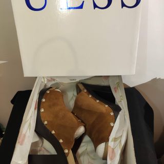 Zuecos Guess Madera Marrones