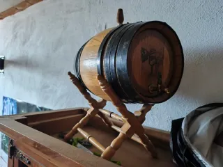 Barriles de vino decorativos