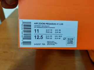 T.45 NIKE AIR ZOOM PEGASUS 41 LV8 . RUNNING.